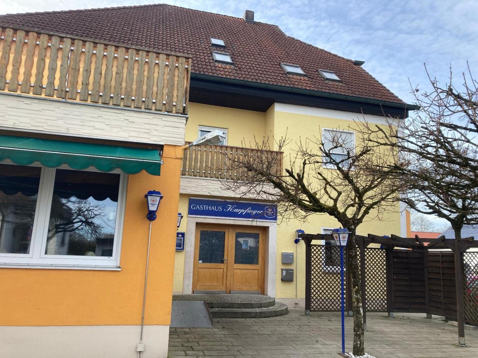 Gasthaus Karpfinger Aiterhofen Bagian luar foto